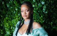 Rihanna čelí kritice kvůli možnému obsazení Johnnyho Deppa do nové přehlídky Savage X Fenty 