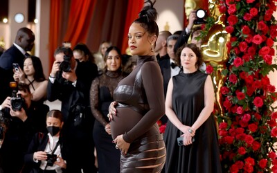 Rihanna ovládla Oscary 2023, předvedla emotivní vystoupení a neskutečné outfity