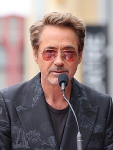 Robert Downey Jr. tvrdí, že nikdy nedovolí, aby ho nahradila AI: Keď zomriem, žiadny stroj neoživí moju postavu