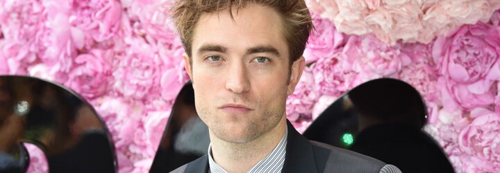 Robert Pattinson jedl kvůli detoxu dva týdny jen brambory. Popsal „zákeřné“ nároky na mužské tělo