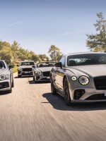 Rodina športovo ladených modelov Bentley sa rozrastá o 550-koňové GT S, GTC S a Flying Spur S