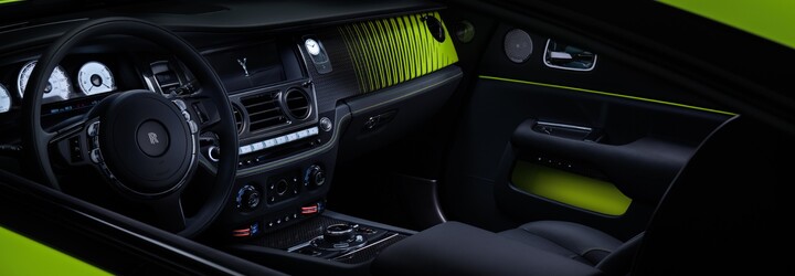 Rolls-Royce ukázal v rámci exkluzivní edice Black Badge výstřední neonové laky