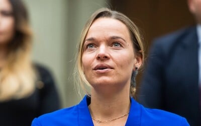 Romana Tabaková jazdila na kolobežke so synom. Porušila dopravné predpisy