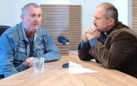 Rozhovorom Mariana Kotlebu s otcom vraha zo Zámockej sa zaoberá polícia