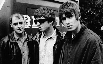 Ručně psaný text písně Wonderwall od Oasis se v aukci vydražil za 1,3 milionu korun