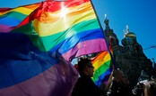 Rusi robili v noci razie v gay baroch. Polícia si fotila doklady návštevníkov, zatvorili niekoľko klubov