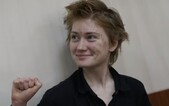 Ruská študentka vyjadrila odpor voči vojne umením. Súd ju poslal na takmer 3 roky za mreže.