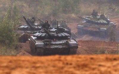 Ruské tanky smerujú k Ukrajine. Má sa Kyjev báť a o čo ide Putinovi? 