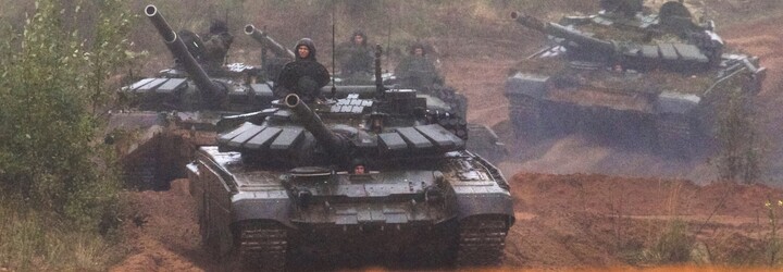Ruské tanky směřují k Ukrajině. Má se Kyjev obávat a o co jde Putinovi? 