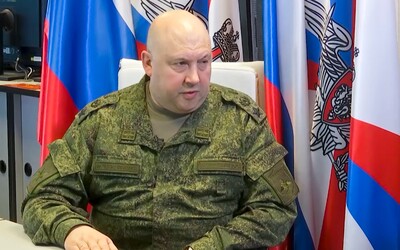 Rusko stahuje své důstojníky z Chersonu. Očekává postup ukrajinského vojska