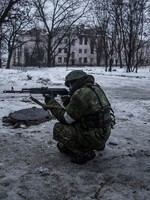Rusko shromáždilo u hranic s Ukrajinou více než 94 000 vojáků, tvrdí ministr obrany Reznikov. Eskalaci očekává v lednu