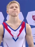 Ruský gymnasta, který si na dres nalepil válečný symbol Z, nesmí rok soutěžit. Vrátí i medaili a finanční odměnu