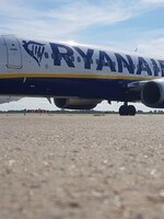 Ryanair stratil v júni 97 % cestujúcich. Opäť začína lietať aj z Bratislavy, ale situácia sa mu skomplikovala