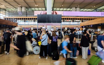 Ryanair varuje pred problematickými batožinami. Ktorým farbám kufrov sa treba počas dovolenky radšej vyhnúť?