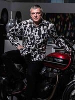 SNG má po dlhých mesiacoch nového šéfa. Viesť by ju mal výtvarník Juraj Králik, otec Krištofa Králika z Ruže pre nevestu