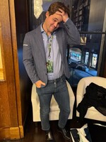 Šachová federácia zmiernila dress code. Stalo sa tak po odstúpení najlepšieho šachistu