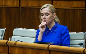 Saková o obchodnej vojne s USA: EÚ musí byť jednotná a hľadať nových partnerov