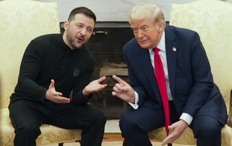 Šéf NATO mluvil se Zelenským. Poradil mu, co má Trumpovi po hádce v Bílém domě říct