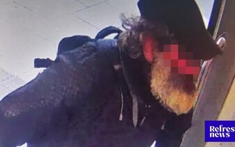 Senior vo vlaku pozval mladú Slovenku na záchod. Žena si sexuálne obťažovanie natočila