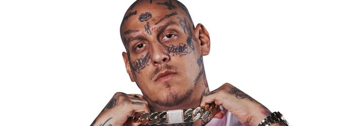 Separ čelí kritike. Tvrdil, že v západnej Európe je fašizmus, no na Slovensku sa cez peniaze a kontakty dá všetko