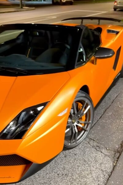 Separ už má doma svoje nové Lamborghini. Približne 15-ročné Gallardo s cenovkou vyše 140 000 € ukáže aj v klipe