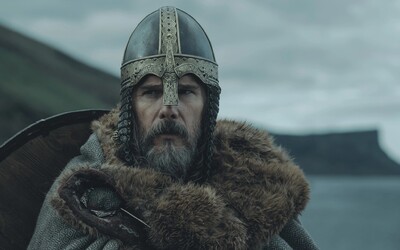 Severan je brutálny film s nahotou, so sexom a s vraždiacimi sa Vikingmi