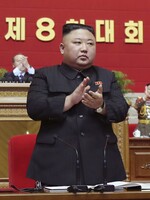Severná Kórea hlási 820-tisíc prípadov koronavírusu za 3 dni od momentu, keď oficiálne priznala prvý pozitívny test