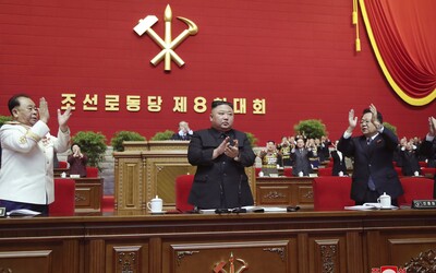 Severná Kórea opäť testuje rakety. Riadená strela dlhého doletu preletela 1 500 kilometrov a zasiahla cieľ