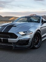 Šílený Shelby Super Snake Speedster je dvoumístný Mustang bez střechy s výkonem až 825 koní