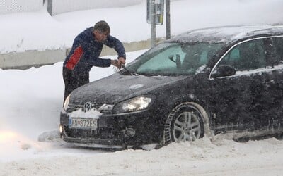 Silné sneženie zasiahne Slovensko už dnes večer. Miestami môže napadnúť až 20 centimetrov snehu (+ mapa)