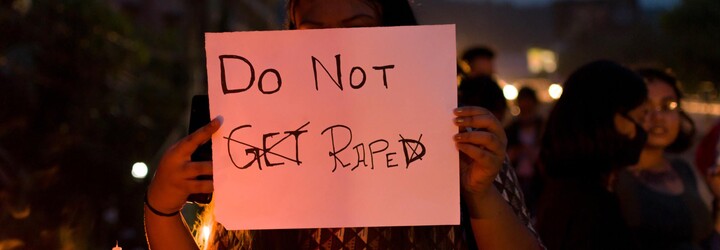 Skupina mužov v Indii opakovane znásilňovala 15-ročné dievča, mučili ju 8 mesiacov