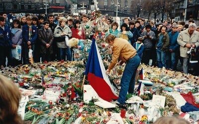 Slavíme výročí sametové revoluce. Vybrali jsme nejlepší filmy a knihy, které ti 17. listopad 1989 přiblíží