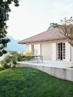Sleduj prerábku starého domu na brehu ikonického Lago di Como. Ponúka mix historických prvkov a moderného dizajnu