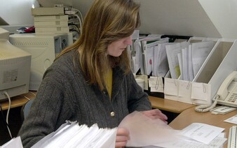 Slováci investujú vo veľkom do štátnych dlhopisov. Z ponuky miznú rekordnou rýchlosťou, dostupný je už len jeden