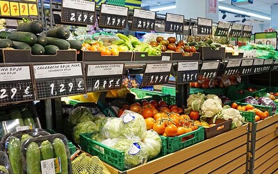 Slováci možno ušetria na ovocí a zelenine. Veľká novela chce povoliť predaj lacných „škaredých“ potravín 