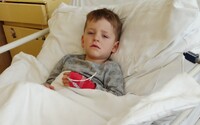 Slováci sa snažia vyzbierať peniaze na špeciálnu operáciu srdca pre 4-ročného Tiaga. Trpí vzácnou anomáliou