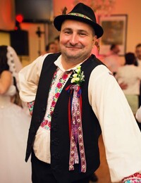 Slovák Ján je starejší: Za malú svadbu dnes na Slovensku zaplatíš 15-tisíc eur. Nevesty pred trapasmi zachraňujem stále (Rozhovor)
