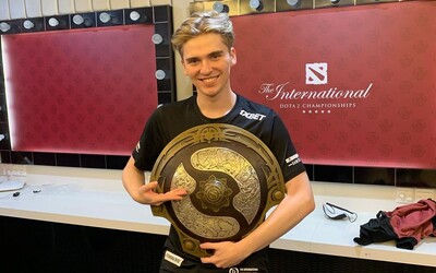 Slovák zvíťazil na najväčšom turnaji v hre Dota 2. Oliver Lepko s tímom Tundra si domov odnášajú 8,4 milióna eur