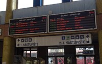Slovákom začne ZSSK účtovať nový poplatok, ak si lístok na vlak kúpia na stanici. Existuje spôsob, ako sa mu vyhneš