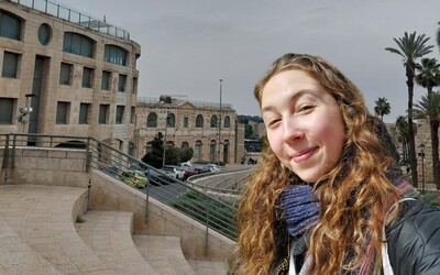 Slovenka Celestína študuje v Jeruzaleme: Pracovný týždeň sa tu začína v nedeľu, jedlo aj bývanie je drahé, za pivo zaplatíš 10 eur