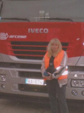 Slovenka Jarmila robí kamionistku: O prostitútky sa šoféri občas pobijú. Bagetu z pumpy by som nikdy nezjedla (Rozhovor)