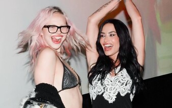 Slovenská speváčka Adéla natočila TikTok s Demi Lovato. Americká hviezda ju pozvala na svoju párty