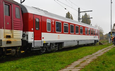 Slovenské železnice môžu mať pre horúčavy problémy. Cestujúcich varujú, na čo sa pripraviť