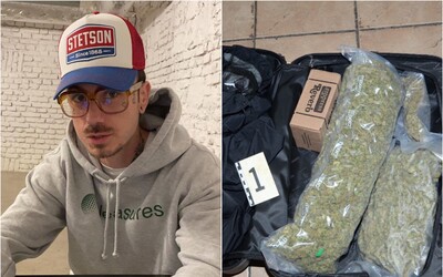 Slovenského rapera Karla zadržala polícia, vlakom prevážal 1,5 kilogramu marihuany a 150 gramov kokaínu