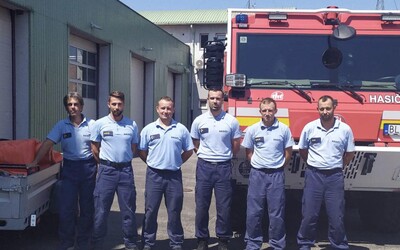 Slovenskí hasiči prichádzajú na pomoc k požiaru v Slovinsku. Vzali aj „beštiu“, ktorú si vlani nevedeli vynachváliť Gréci