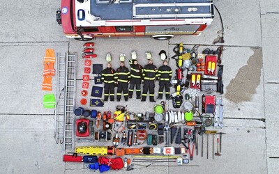 Slovenskí hasiči sa fotia ako Lego postavičky. Zapojili sa do populárnej septembrovej výzvy 