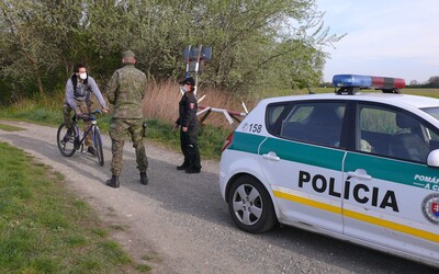 Slovenskí policajti možno dostanú osobné kamery. Mali by nahrávať všetky služobné zákroky