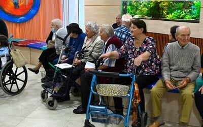 Slovenskí seniori majú nárok na nové tablety s internetom zadarmo. Musia splniť niekoľko podmienok