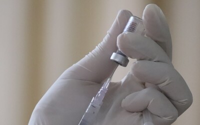 Slovensko by malo od Európskej komisie dostať 1400 dávok vakcíny účinnej proti opičím kiahňam