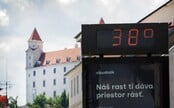 Slovensko prežilo extrémne teplú noc. Horúčavy nás budú trápiť aj počas nedele